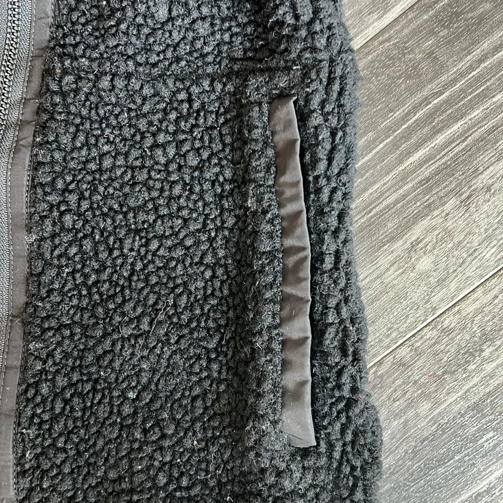 Canada Goose Fleece Hooded Jacket - Picture 4 of 12